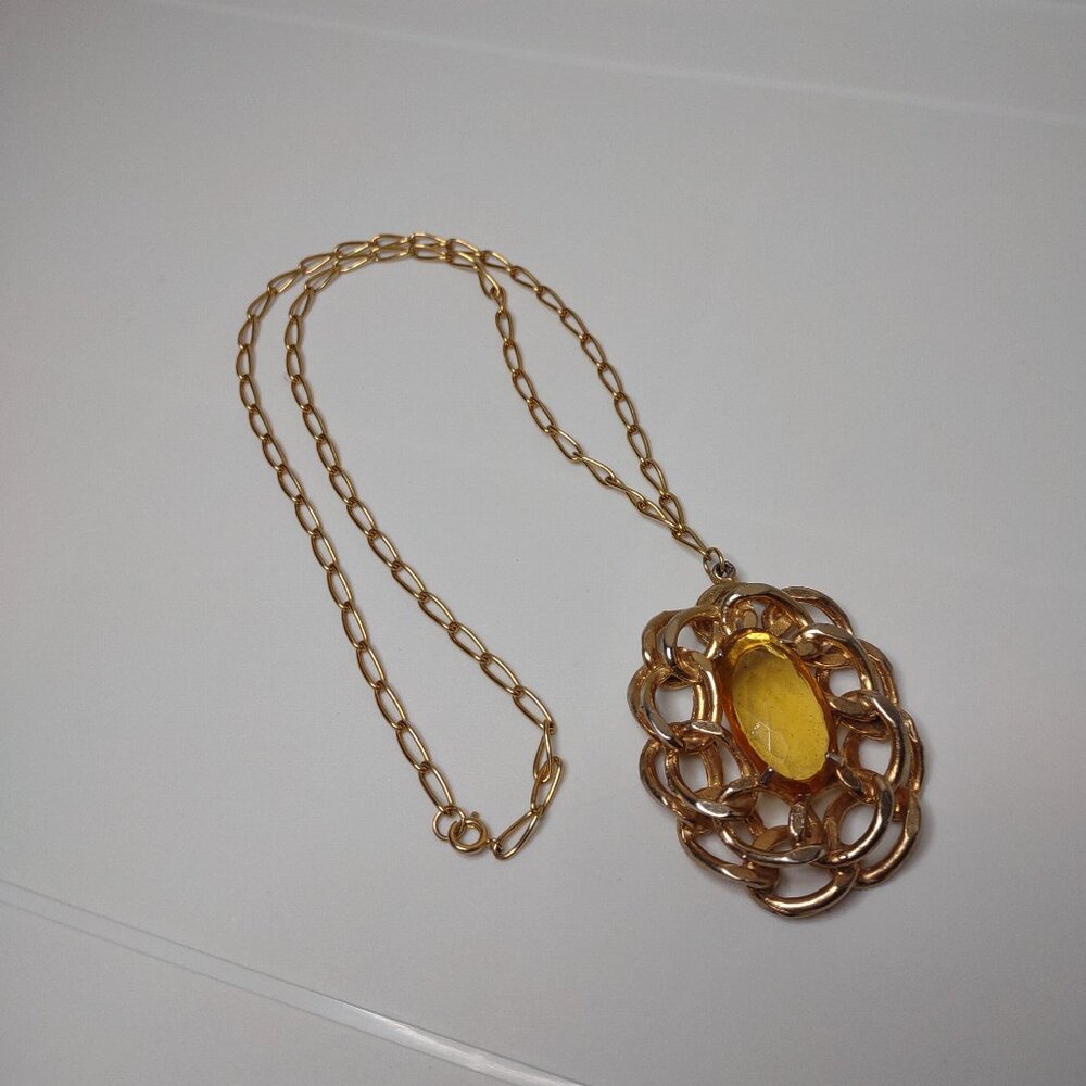 25.5 Inch Vintage Heavy Large Pendant Necklace